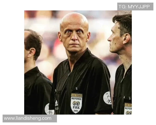 足球场上那些因暴力冲突而频繁成为焦点的球星们的故事与争议