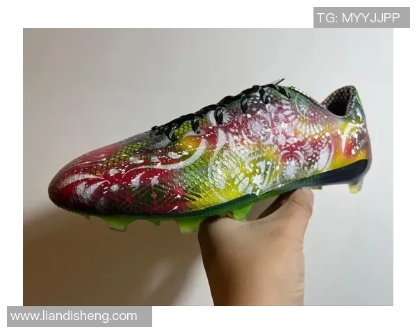 高帮足球鞋助力球星展现非凡表现的秘密与魅力分析